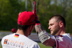 260411 Reds HDH 0648