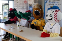 260424 Reds Disciples 0901