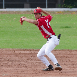 261010 Reds Tainos 0122