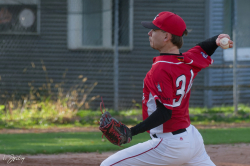 261010 Reds Tainos 0266