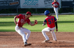 261010 Reds Tainos 0267