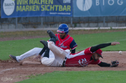 261010 Reds Tainos 0273